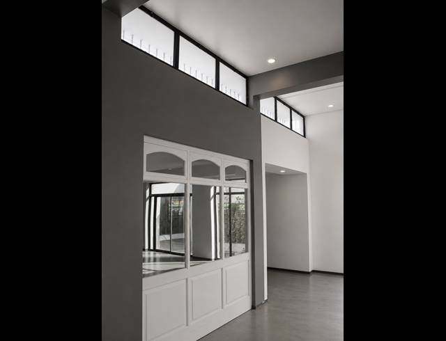180M² BUILDING TO LET IN WOODSTOCK